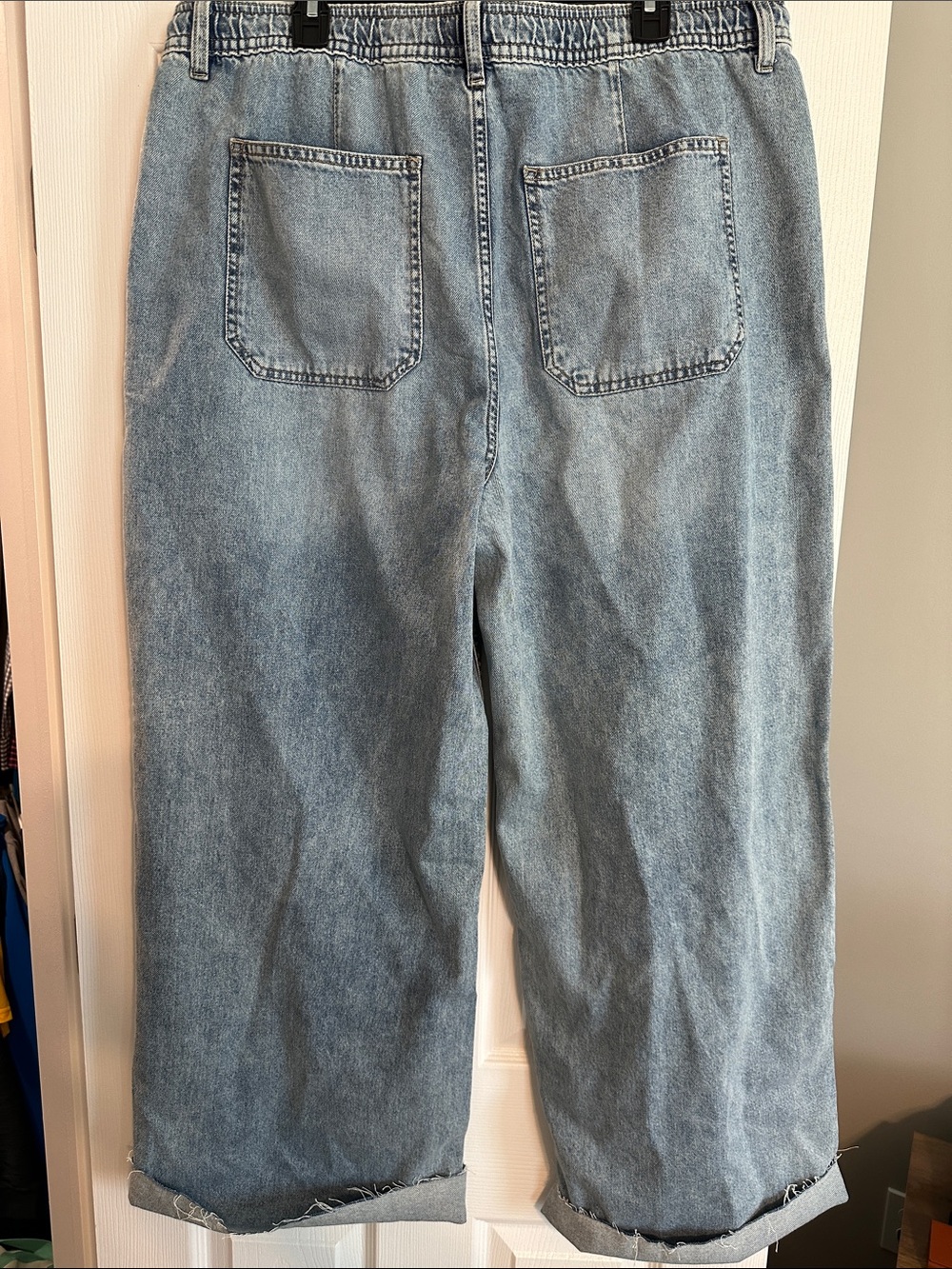 Light Wash Jeans with Drawstring- Lucky Brand NWT - Picture 2 of 3